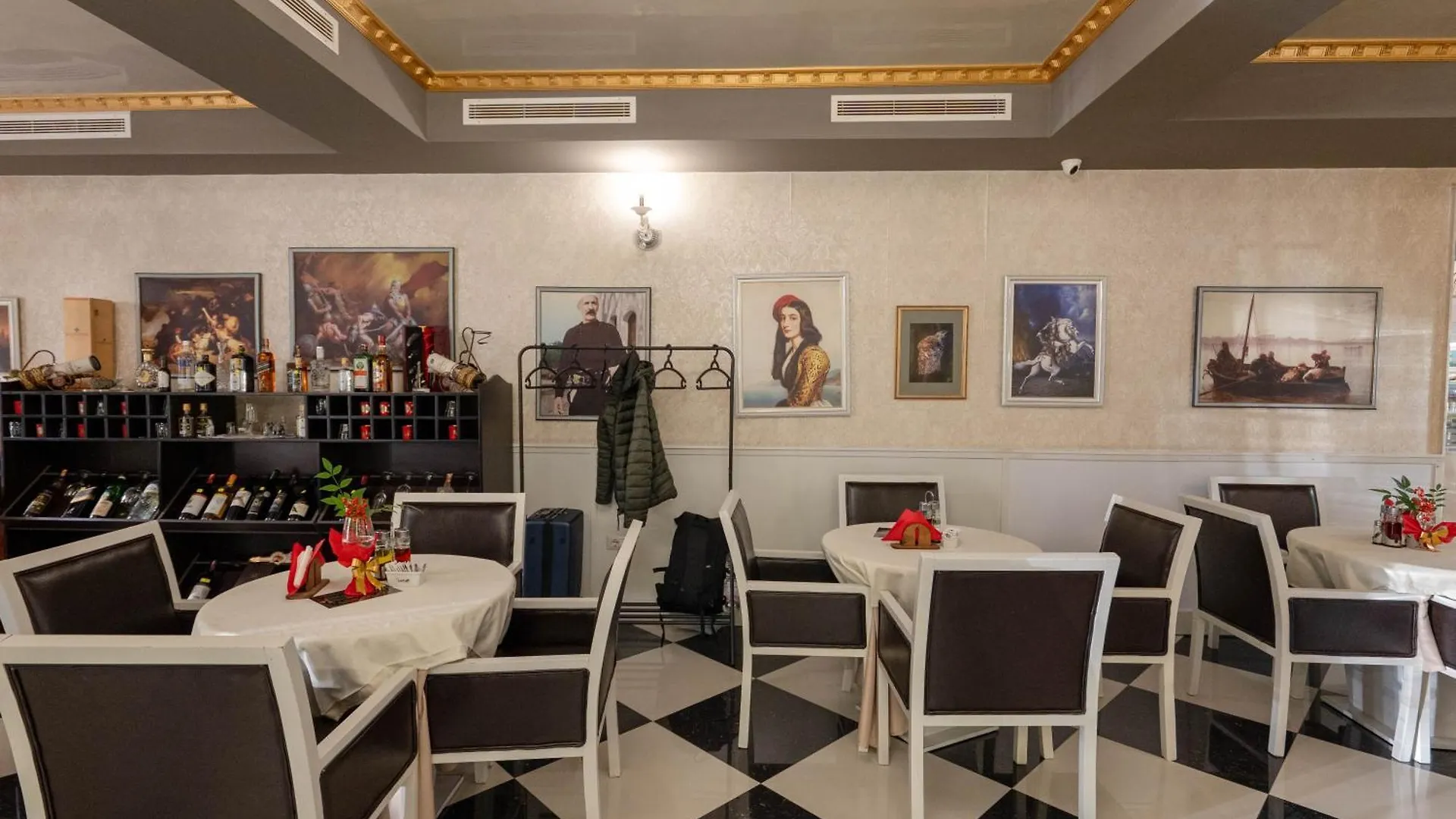 Hotel Aria Τίρανα